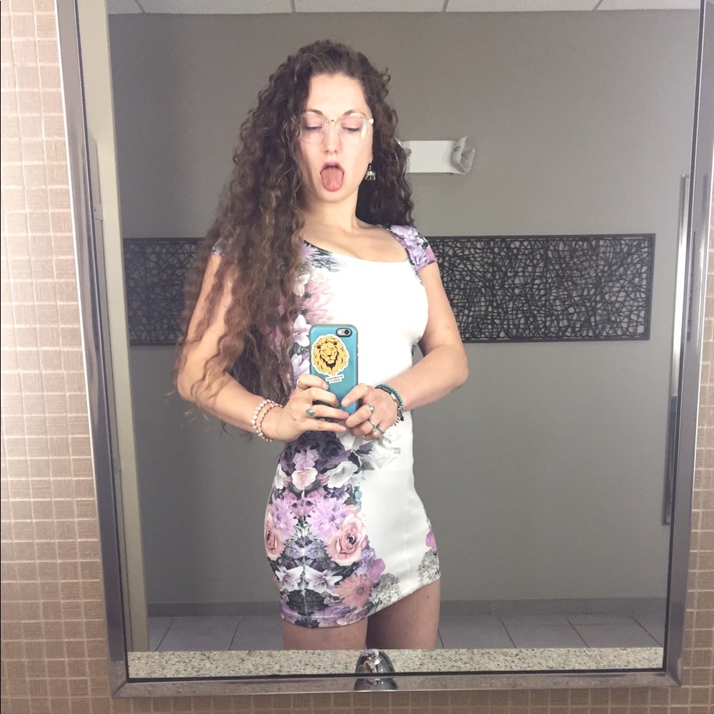 Meet your Posher, April